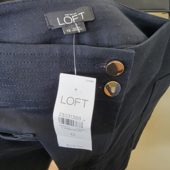 Ann Taylor Loft Black Shorts NEW Womens Size 12 Gold Buttons - Picture 4 of 4